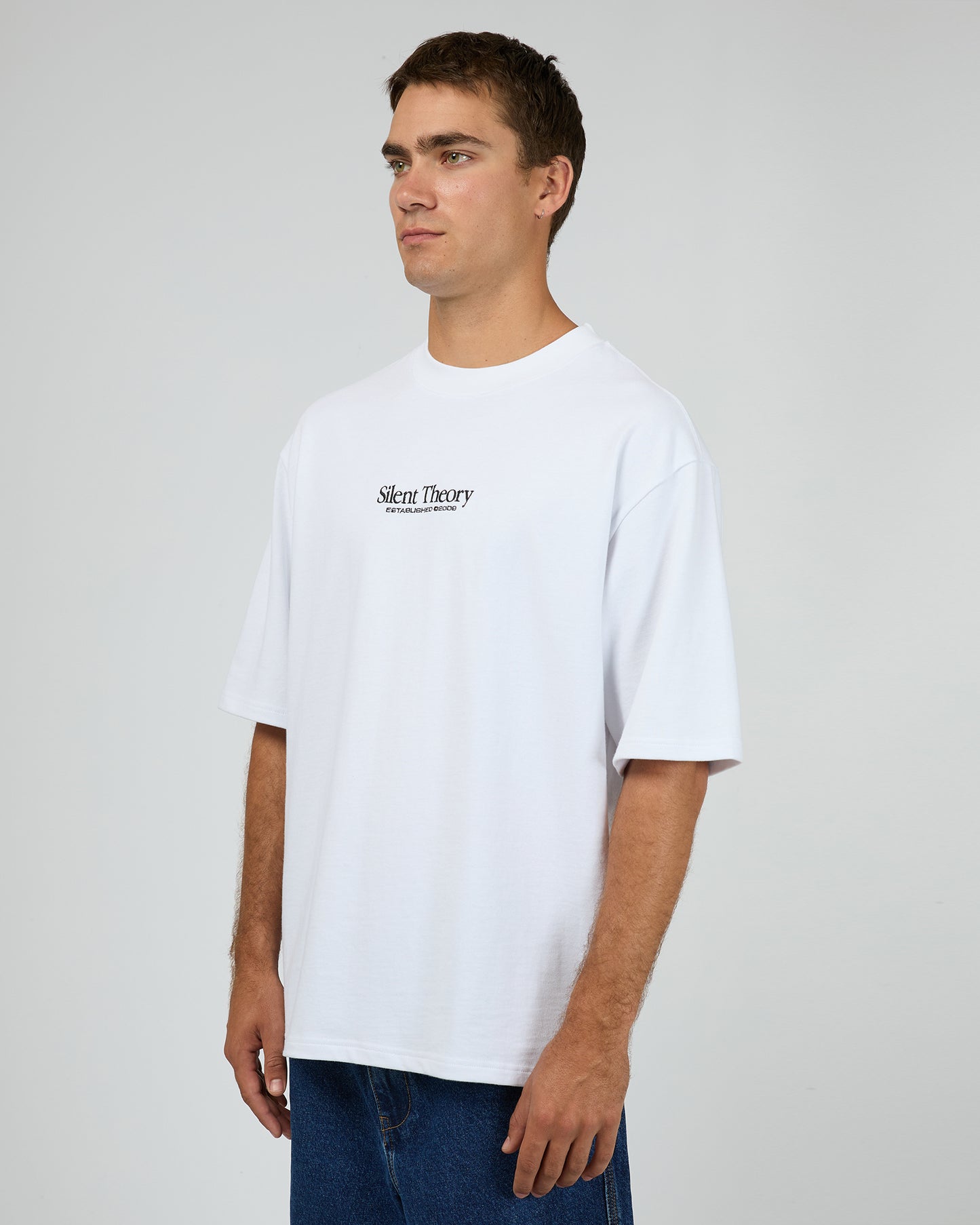 SILENT THEORY CLASSIC EMB TEE WHITE