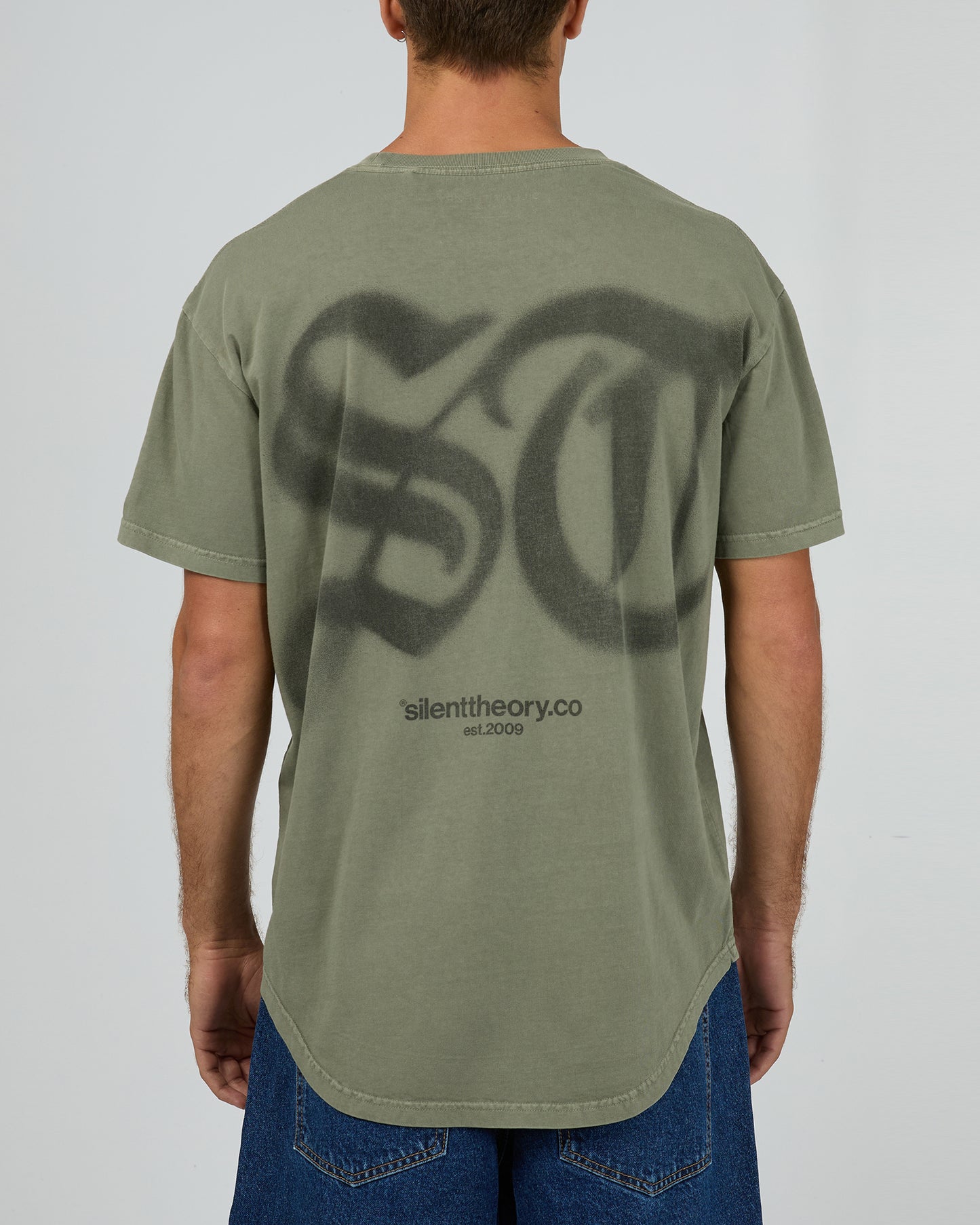 SILENT THEORY FADE SCOOP TEE OLIVE