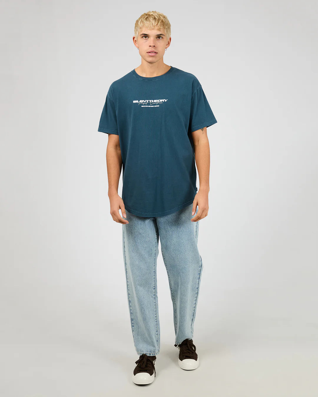 Silent Theory Charger Scoop Tee | Navy