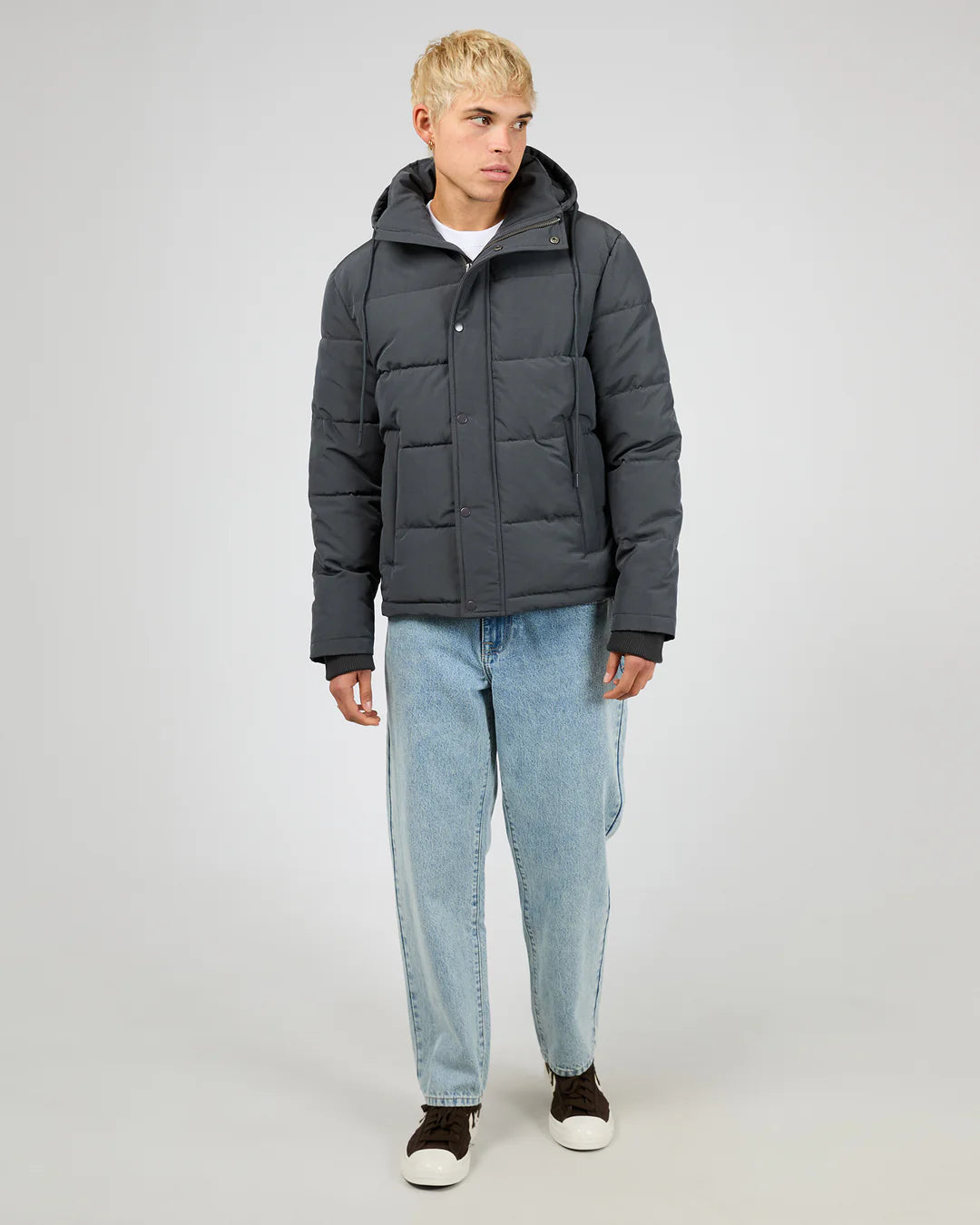 Silent Theory Movement Puffer Jacket | Charcoal