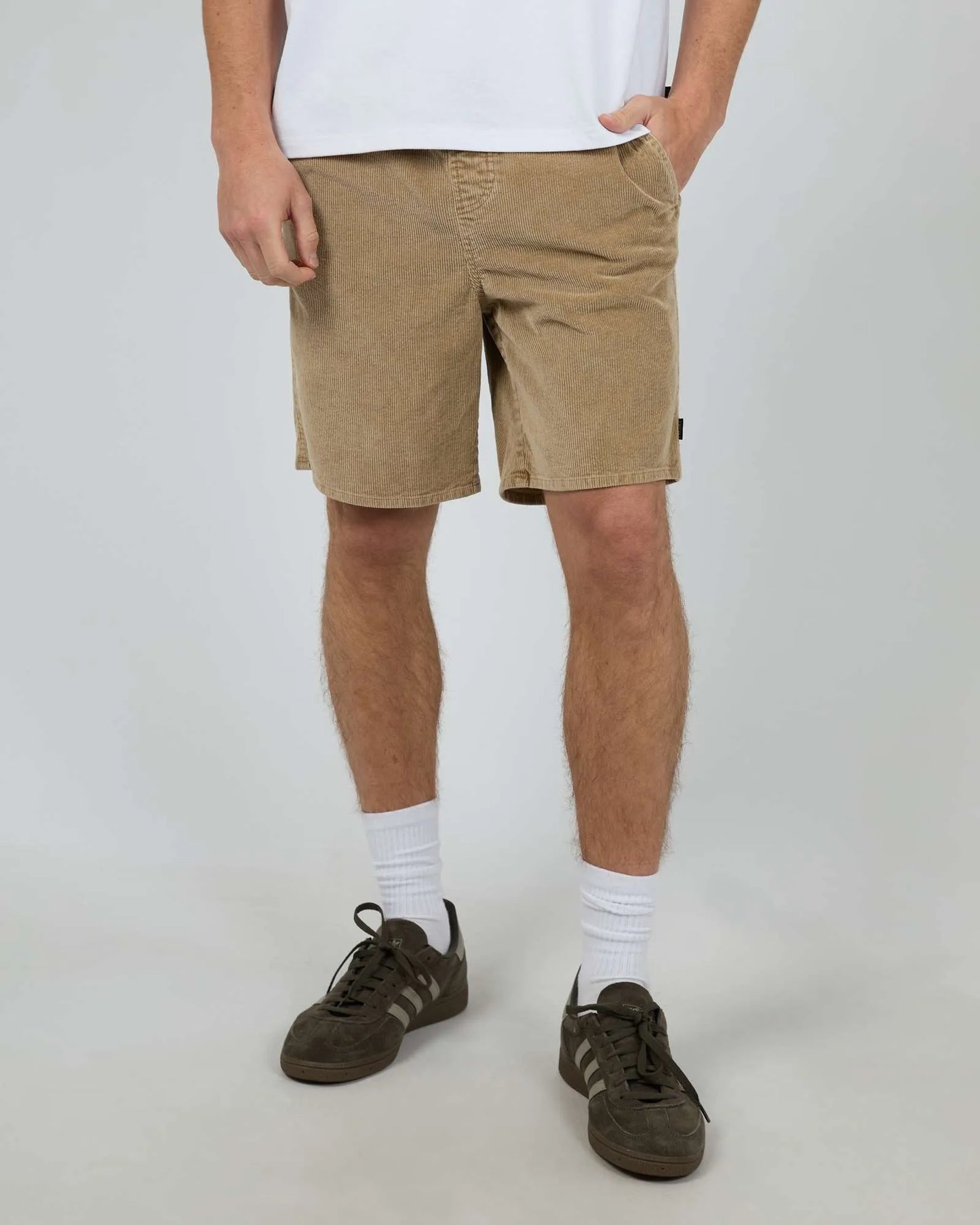 SILENT THEORY CORD SHORT TAN
