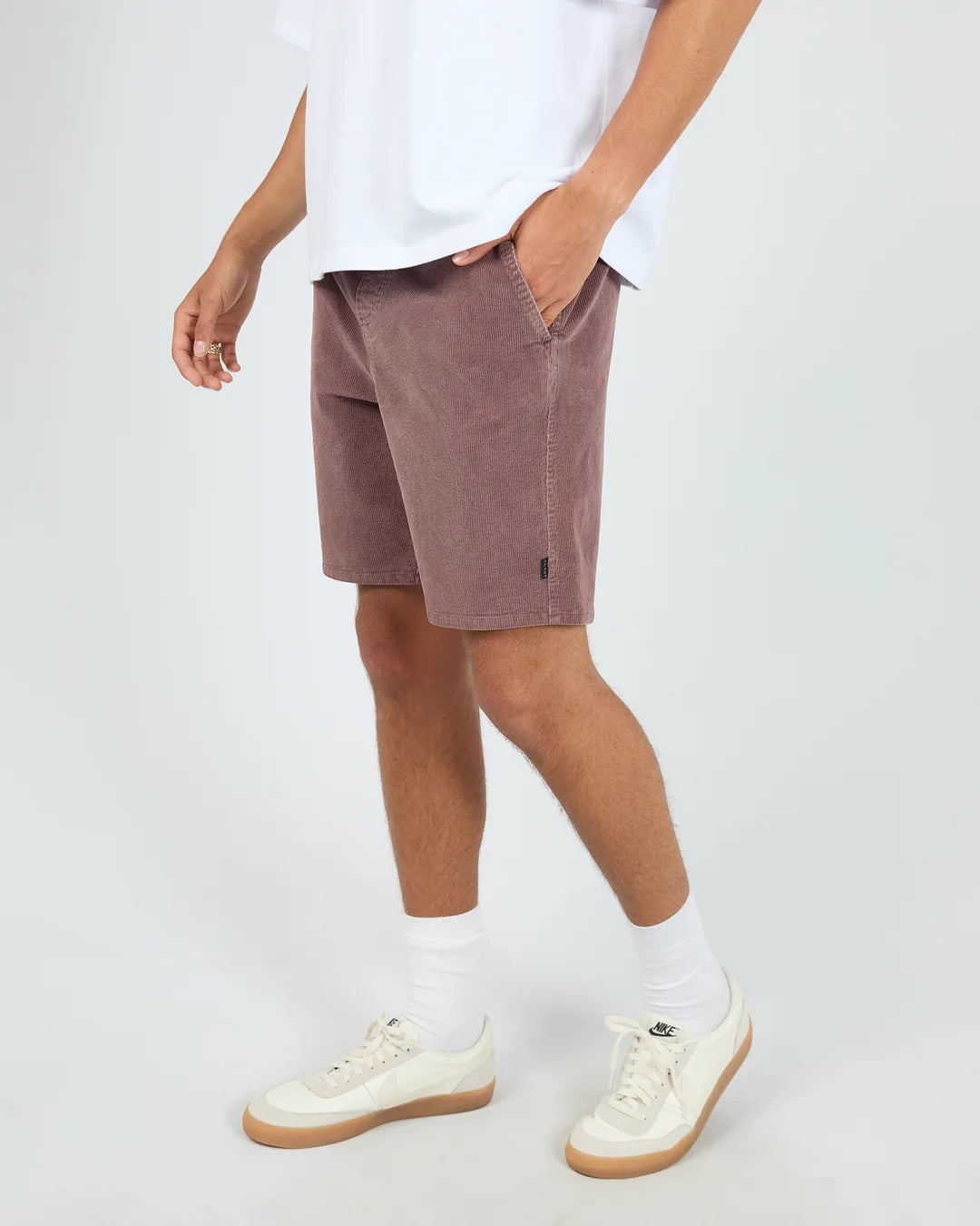 Silent Theory Cord Short | Vino