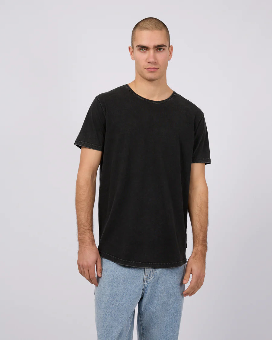 SILENT THEORY TAIL TEE WASHED BLACK