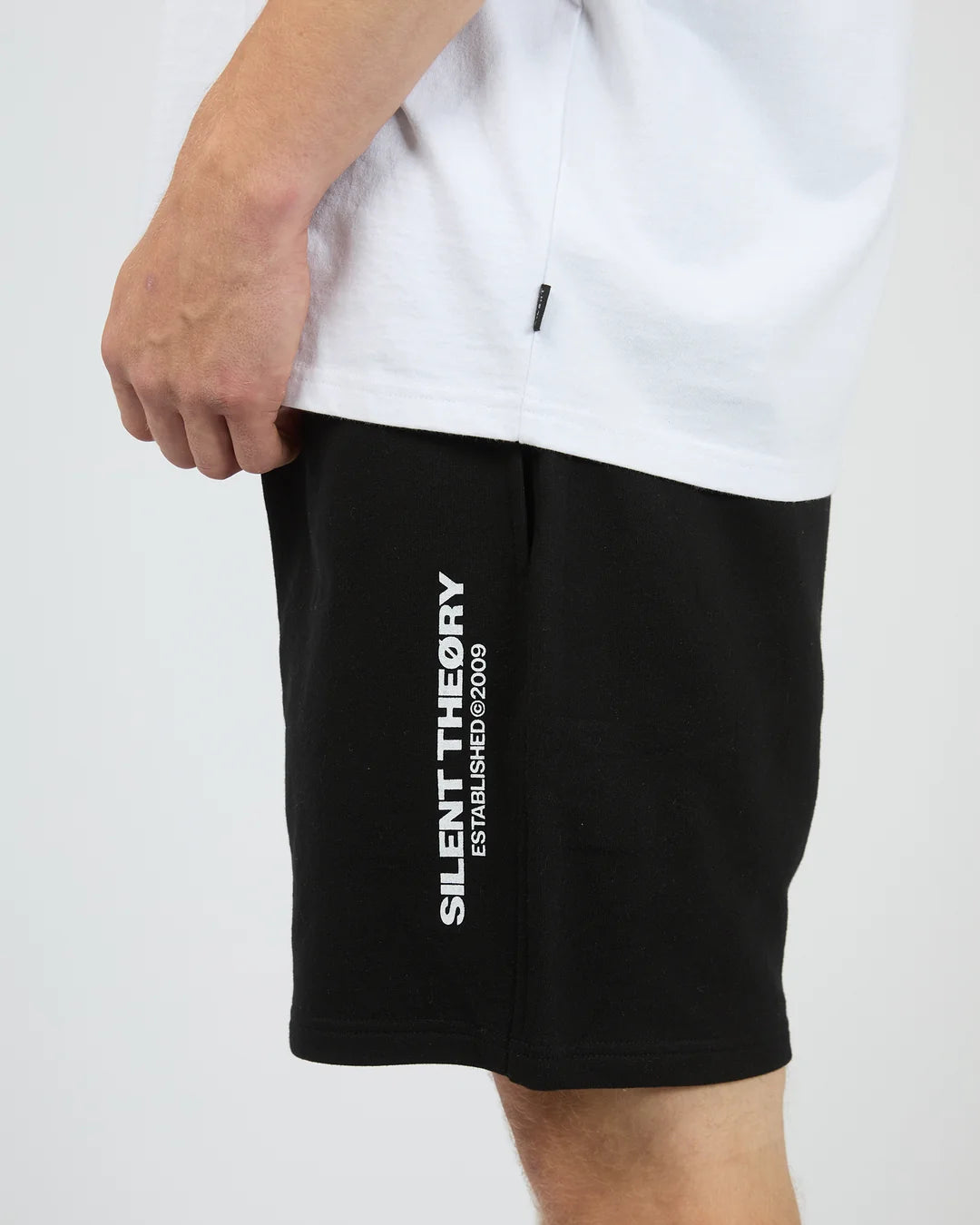 Silent Theory Essential Theory Short V2 | Black