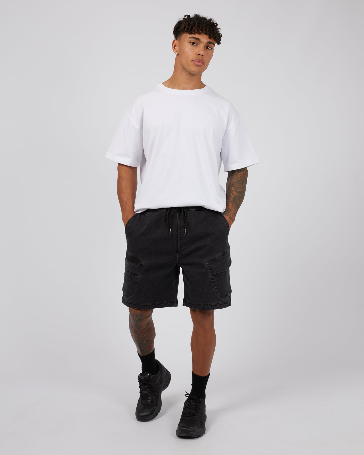 ST GOLIATH GULLY CARGO SHORT WASHED BLACK