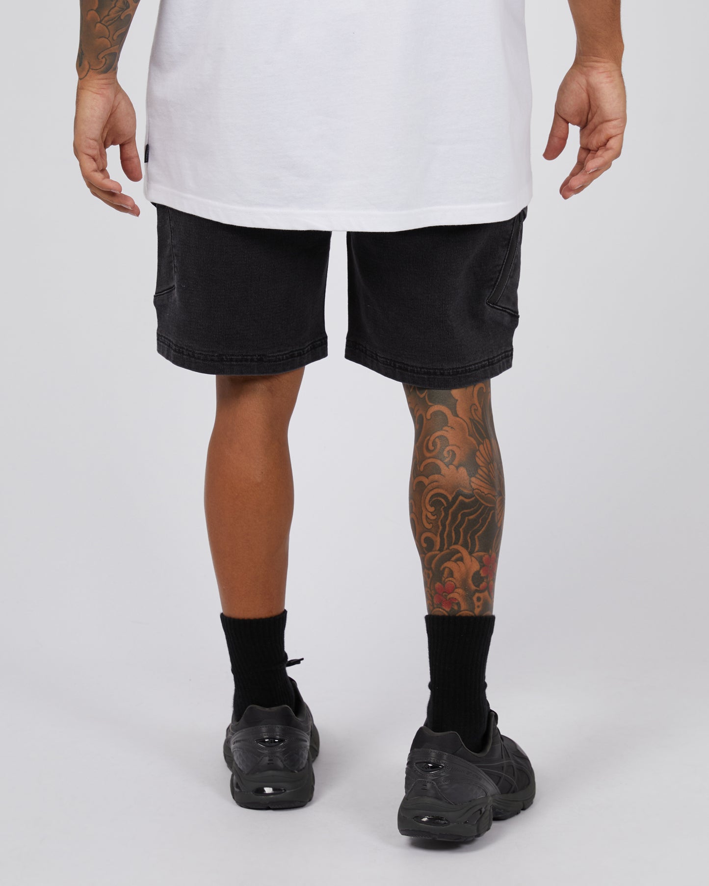 ST GOLIATH GULLY CARGO SHORT WASHED BLACK