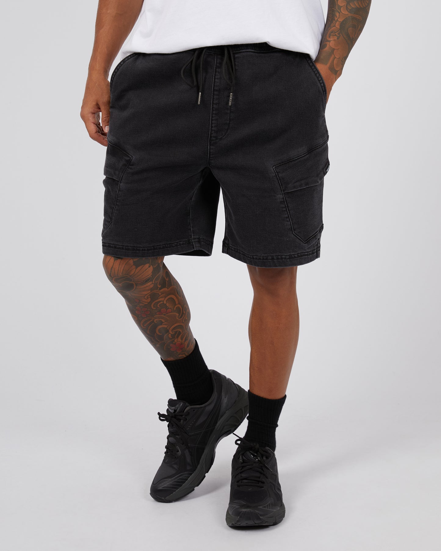 ST GOLIATH GULLY CARGO SHORT WASHED BLACK