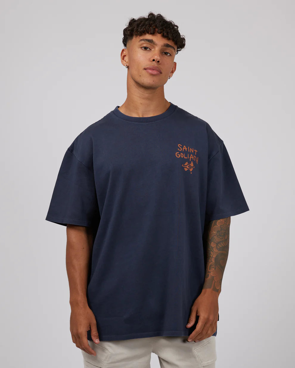 ST GOLIATH DEADLY TEE NAVY