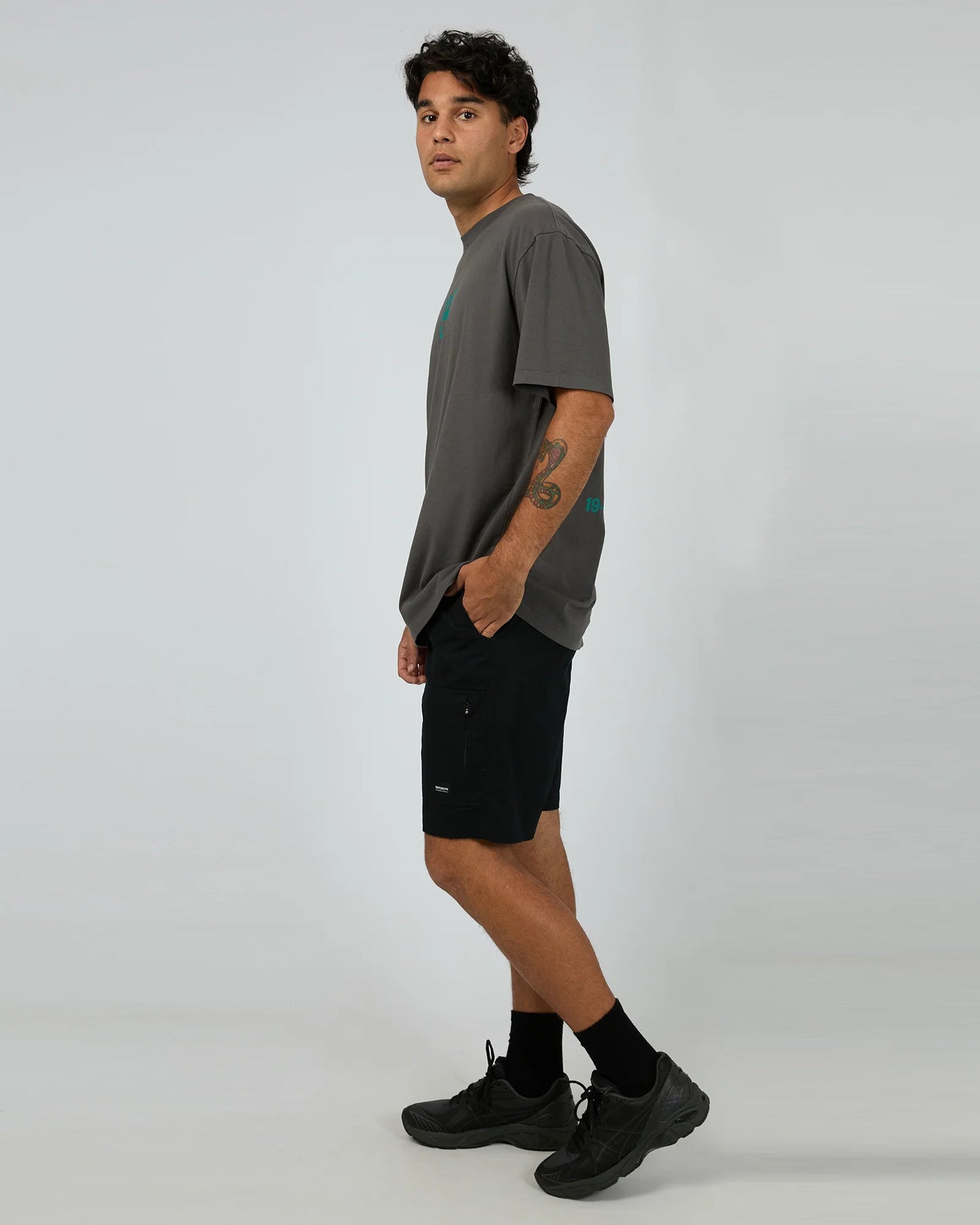 ST GOLIATH SHOP TEE COAL