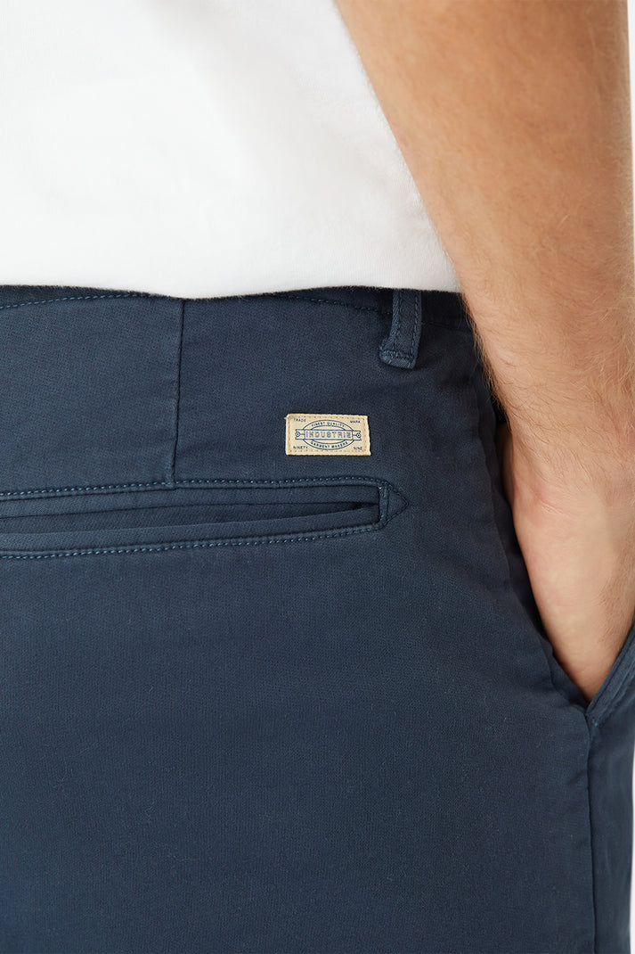 INDUSTRIE THE RINSE DRIFTER SHORT MID INDIGO