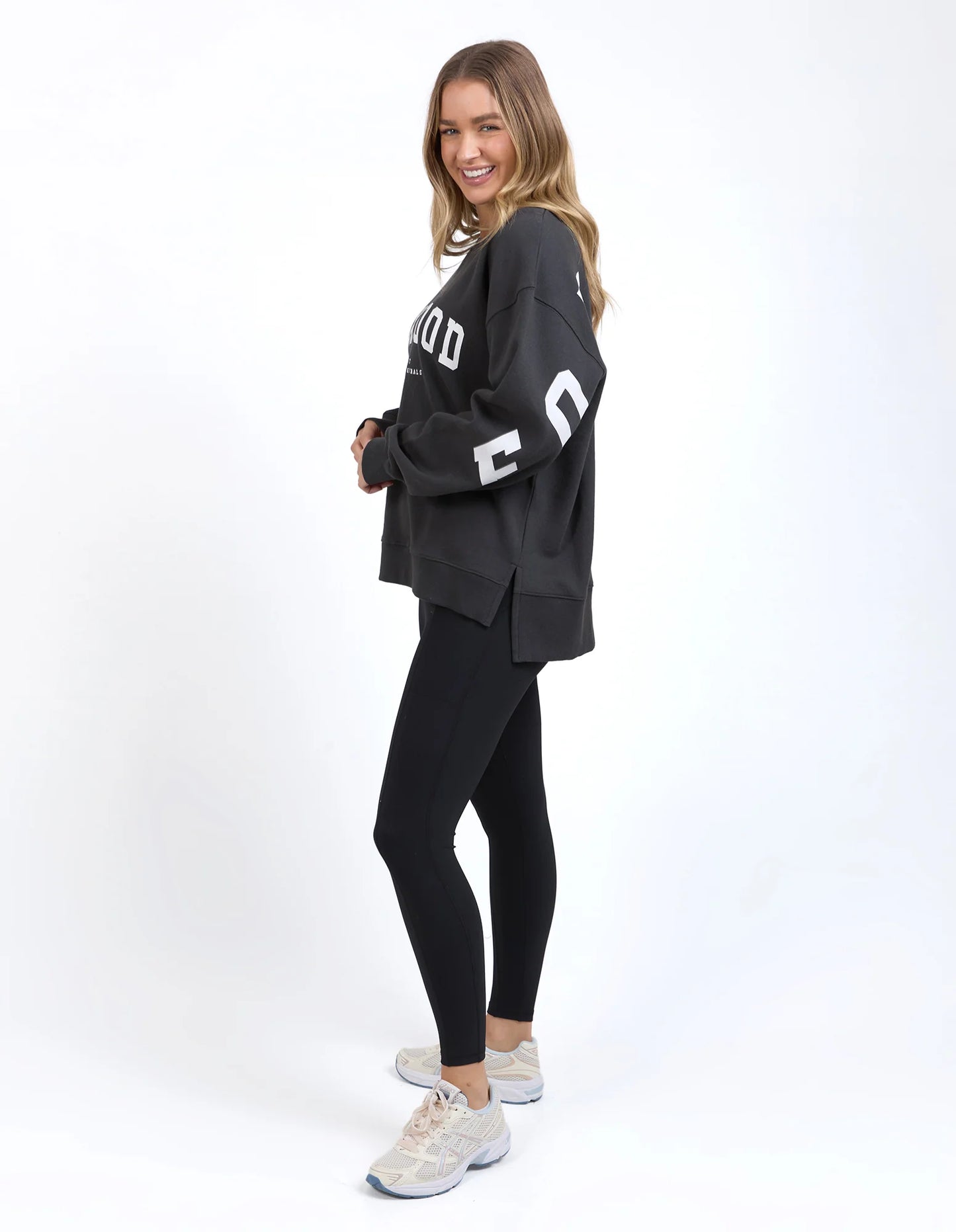Foxwood Inverval Crew | Dark Grey