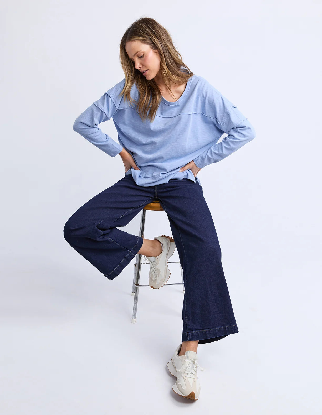 Foxwood Jayne Throw On Top | Light Blue