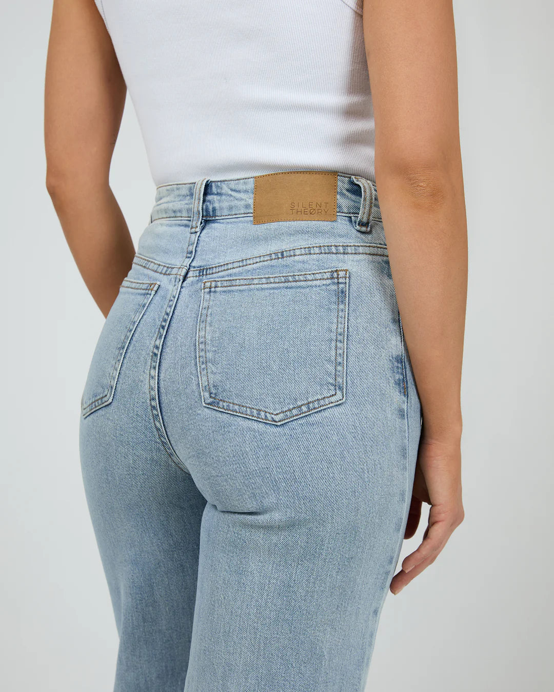 SILENT THEORY HUNTER COMFORT WIDE LEG JEAN LIGHT BLUE