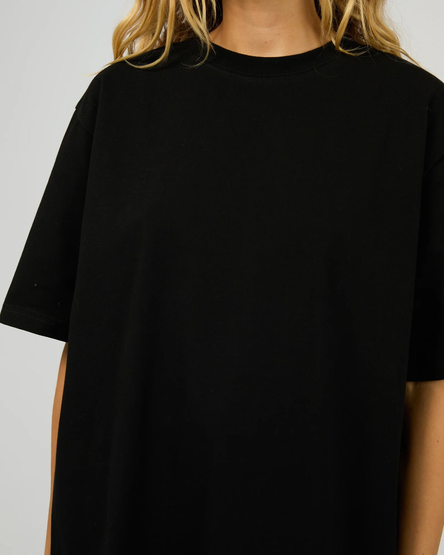 SILENT THEORY CORE OVERSIZED TEE BLACK