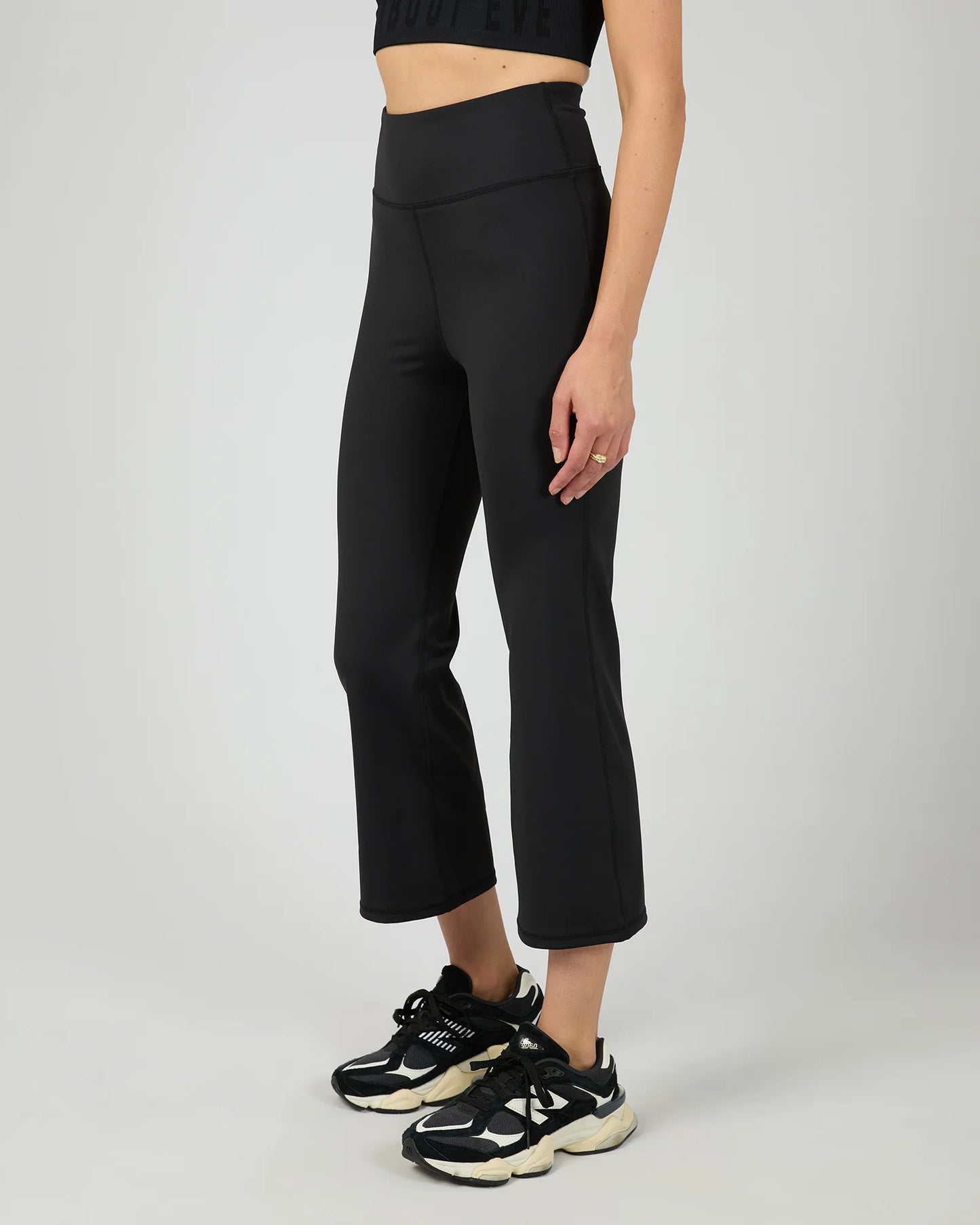 All About Eve Active Studio Crop Flare | Black