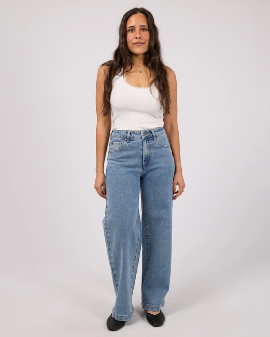 All About Eve Jacqui Wide Leg Petite Jean | Light Blue