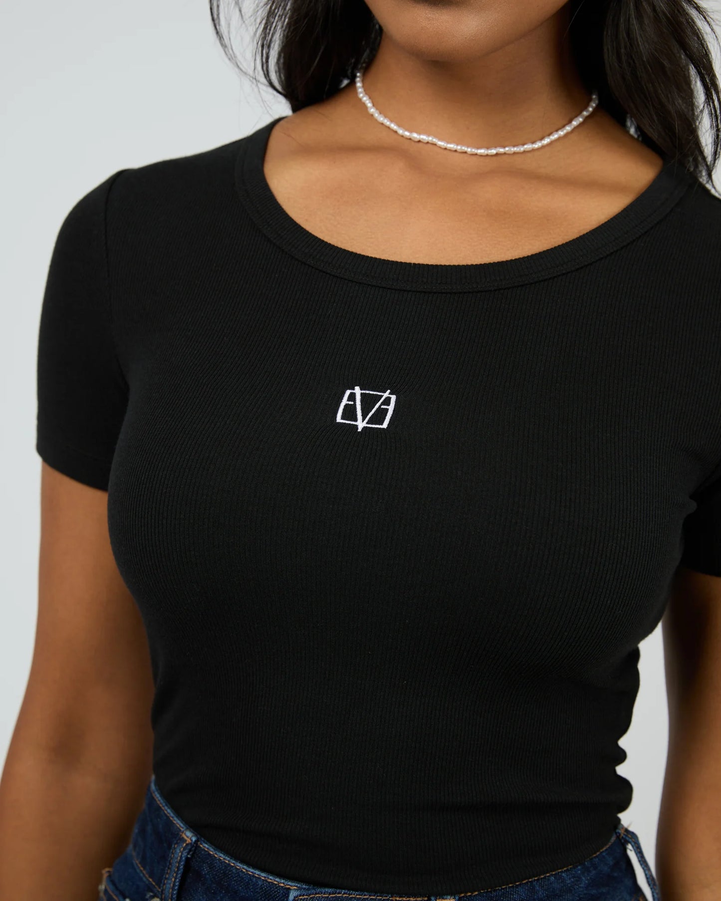 ALL ABOUT EVE ICON TEE BLACK