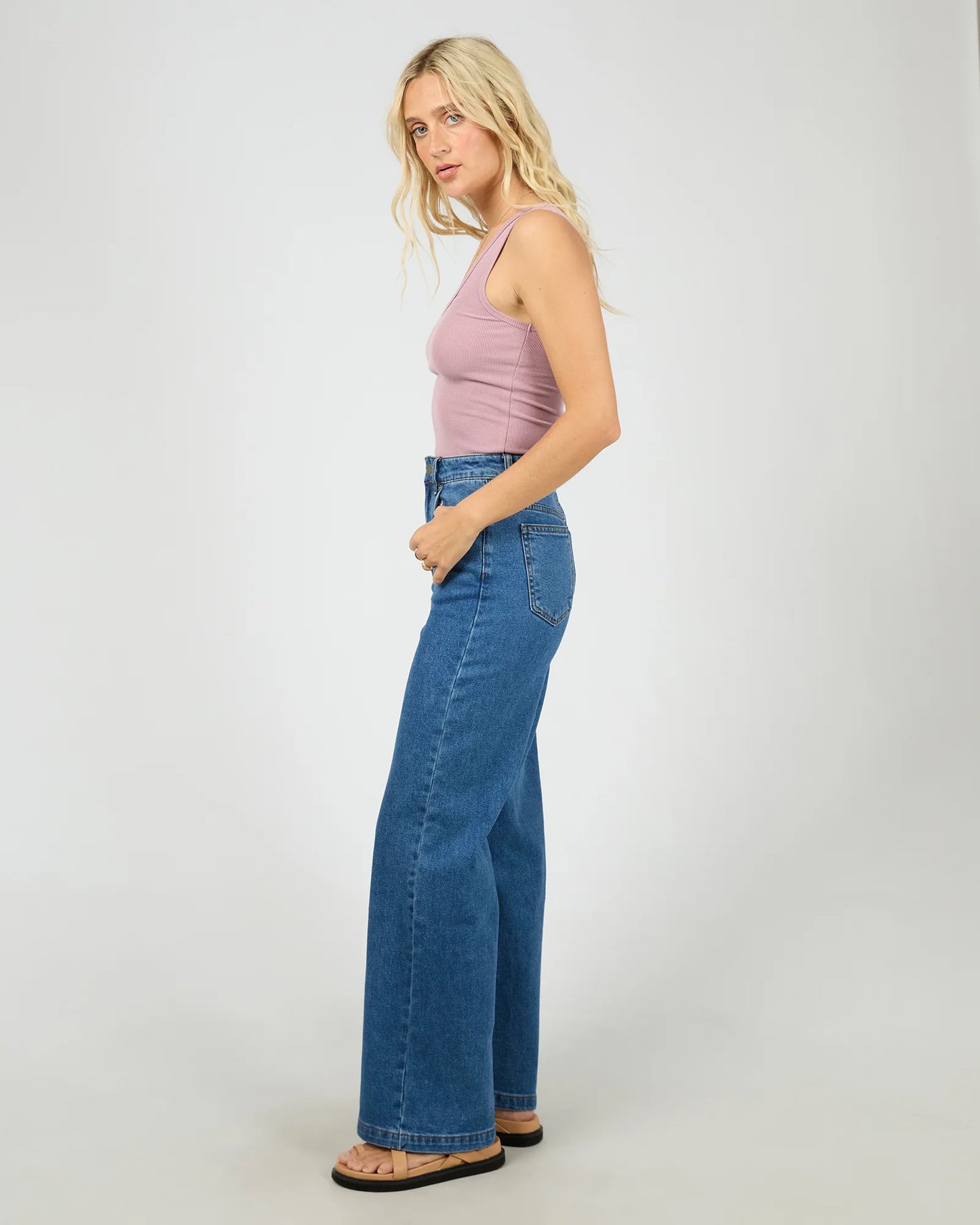ALL ABOUT EVE WASHED RIB SCOOP NECK TANK QUARTZ PINK