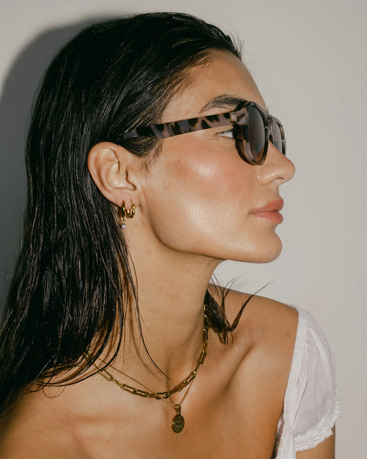 Milla Hart Kira Pearl Drop Earrings | Gold