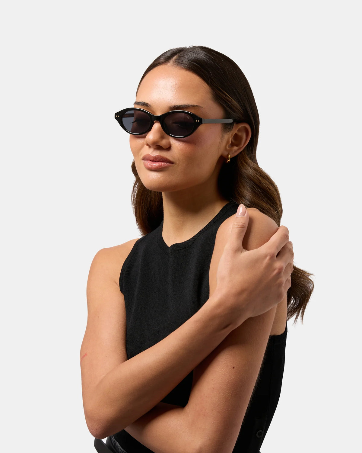 Milla Hart Alva Sunglasses | Black