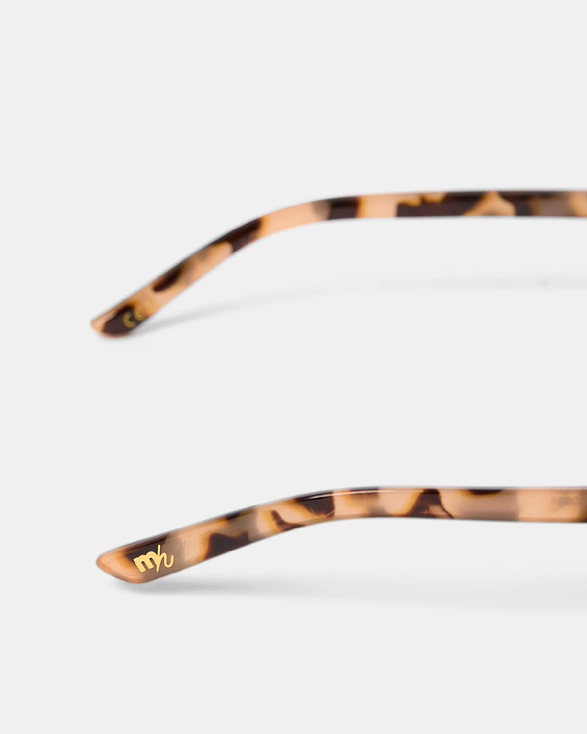 Milla Hart Alva Sunglasses | Tort