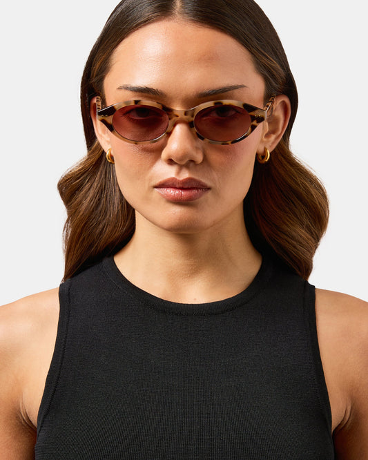 Milla Hart Alva Sunglasses | Tort