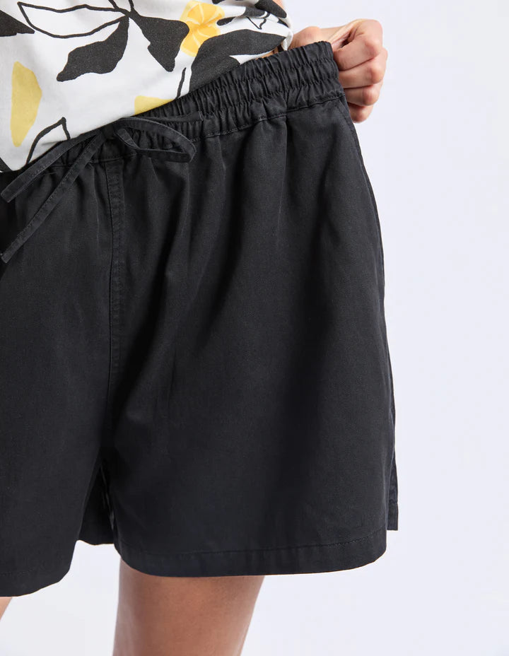 Elm Lucinda Short | Black
