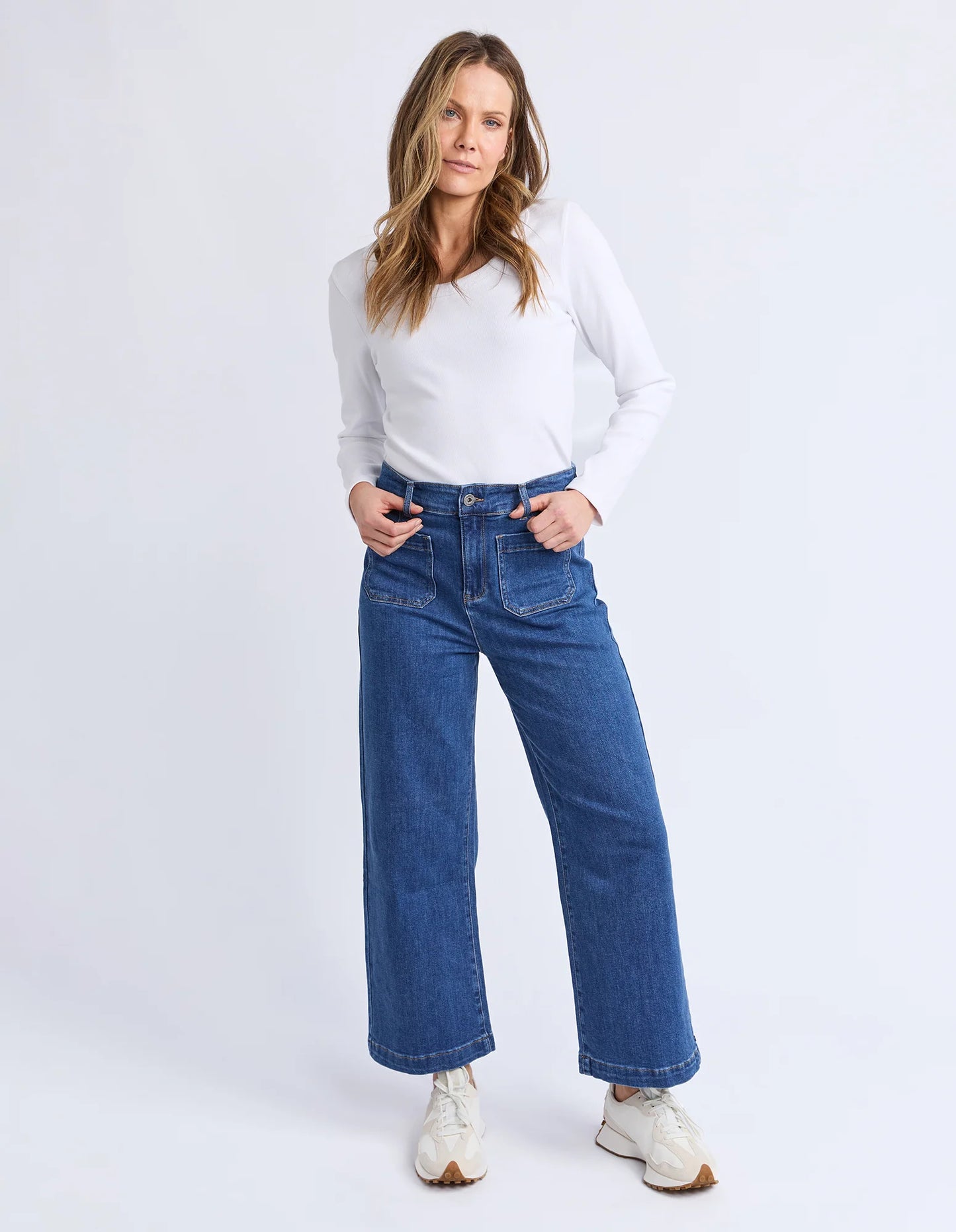 Elm Alyssa Front Pocket Jean | Mid Blue Wash