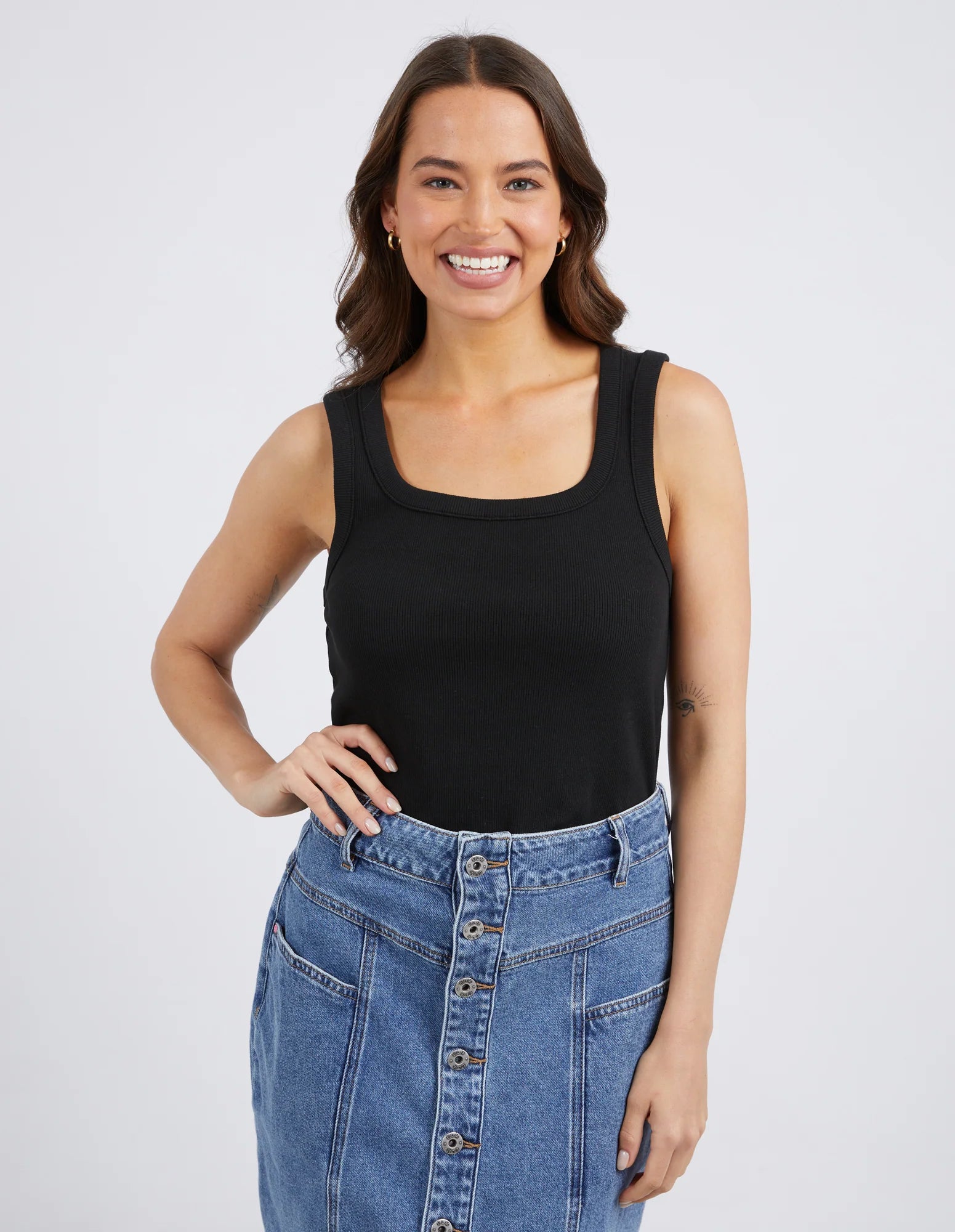 ELM SQUARE NECK RIB TANK BLACK