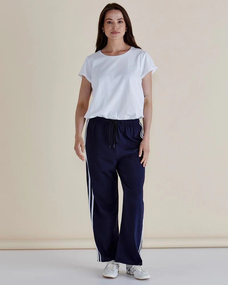 BETTY BASICS NIKKI RELAXED COTTON JOGGER NAVY