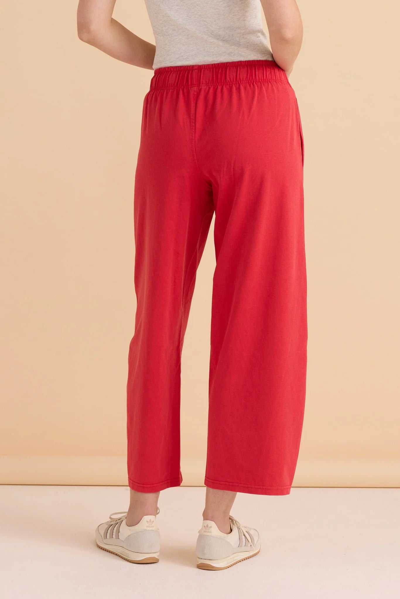 Betty Basics Barrel Leg Sweatpants | Red