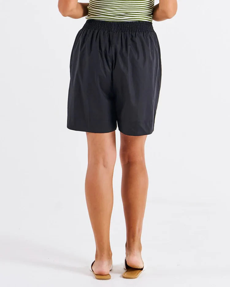 BETTY BASICS POMONA COTTON SHORT BLACK