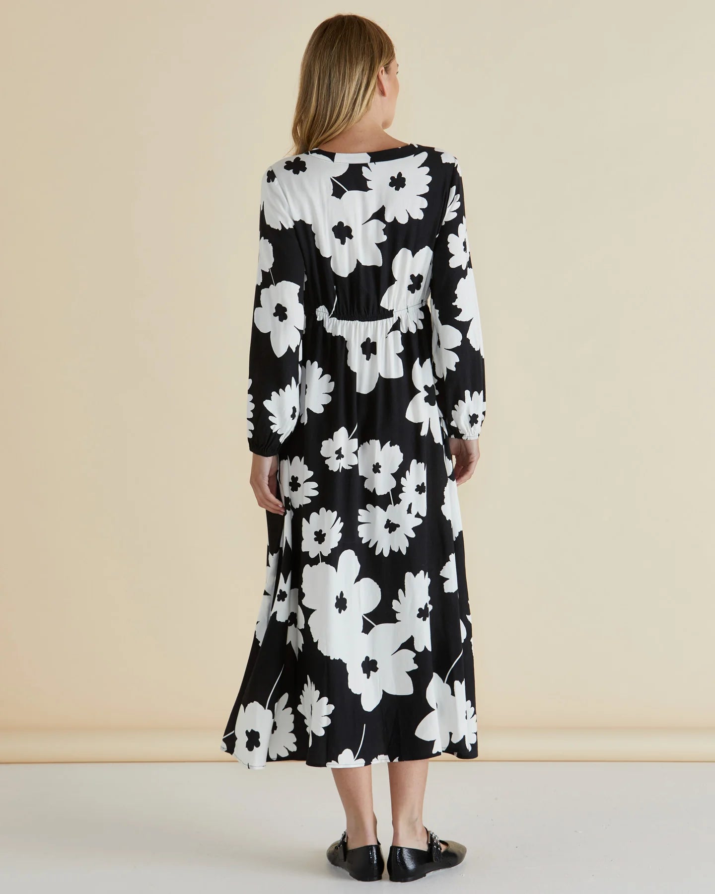 BETTY BASICS ARIES DRESS MONOCHROME FLORAL