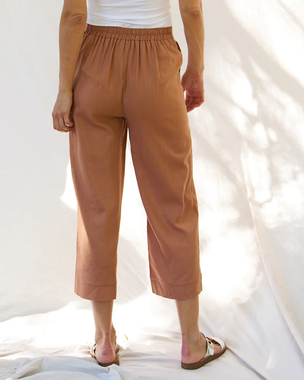 BETTY BASICS PARKER PANT BRONZE