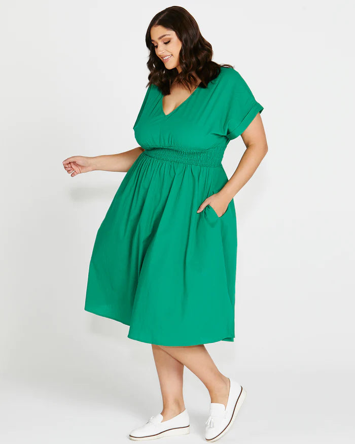 BETTY BASICS CARRIE DRESS HOLLY GREEN