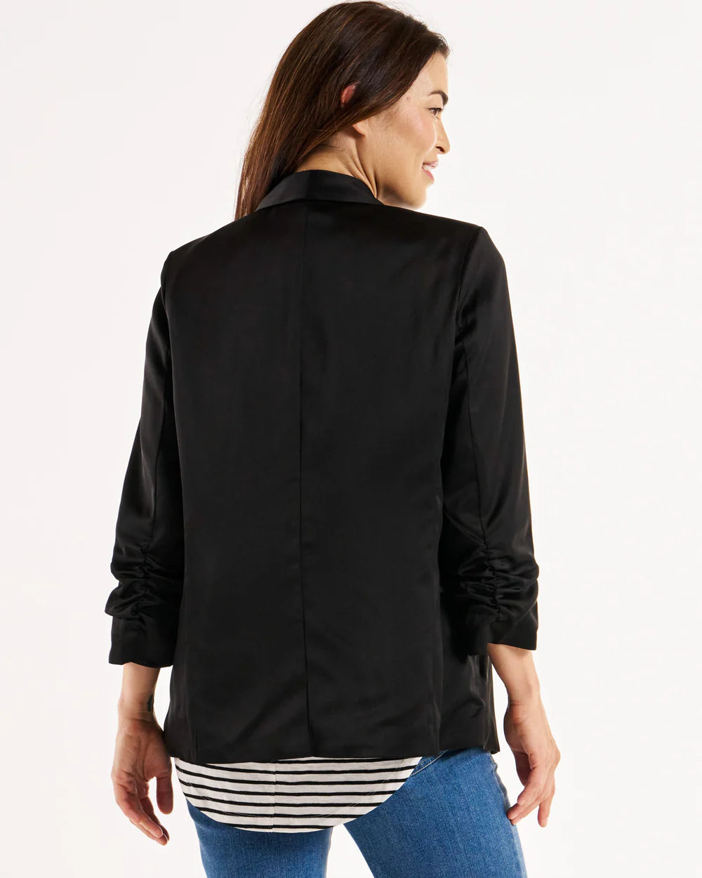 BETTY BASICS JAYDE SATIN BLAZER BLACK