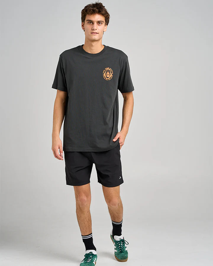 THE MAD HUEYS CHEERS AND BEERS SS TEE VINTAGE BLACK
