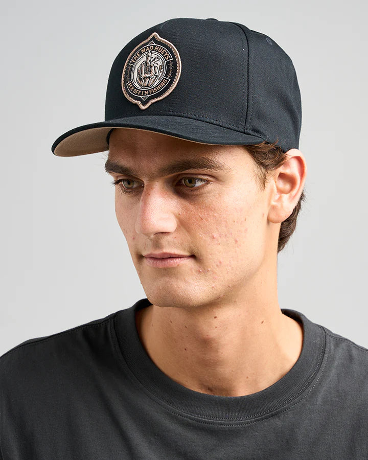 The Mad Hueys Fk Off Fish On Twill Snapback | Black
