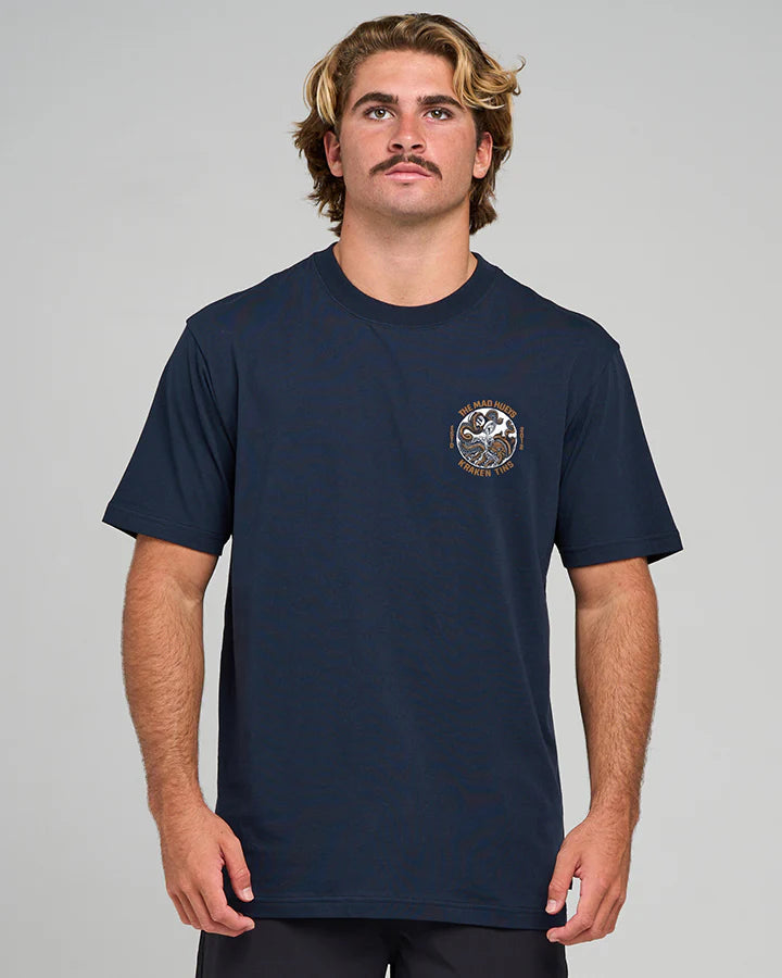 The Mad Hueys Tins Kraken Short Sleeve Tee | Navy
