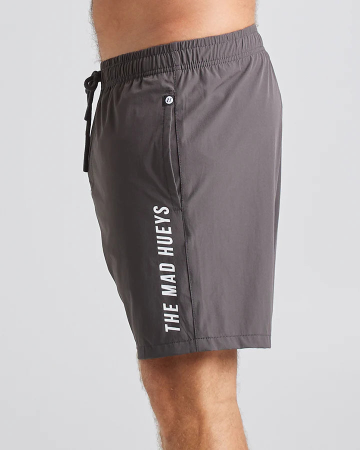 THE MAD HUEYS PISS FIT PERFORMANCE SHORT 18" CHARCOAL