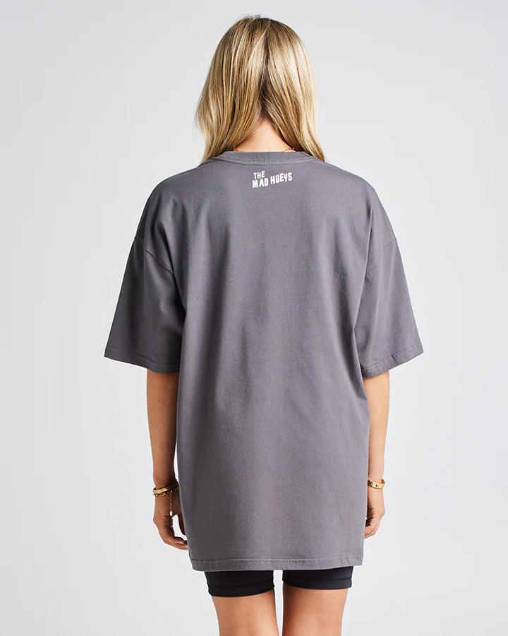 THE MAD HUEYS FRILLS AND SPILLS OVERSIZED TEE