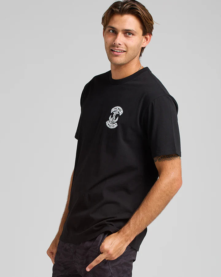 THE MAD HUEYS SKULL ANCHOR SS TEE BLACK