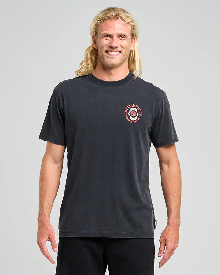 THE MAD HUEYS SHARK TINS SS TEE WASHED BLACK