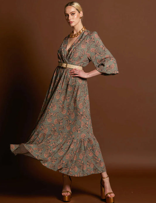 FATE+BECKER EVERYWHERE BOHO TIERED MAXI DRESS VINTAGE PAISLEY