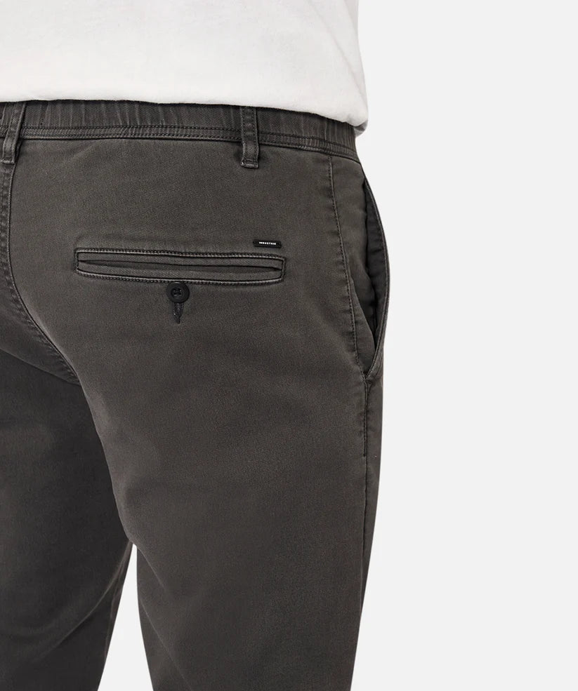 INDUSTRIE THE DRIFTER CHINO PANT ONYX