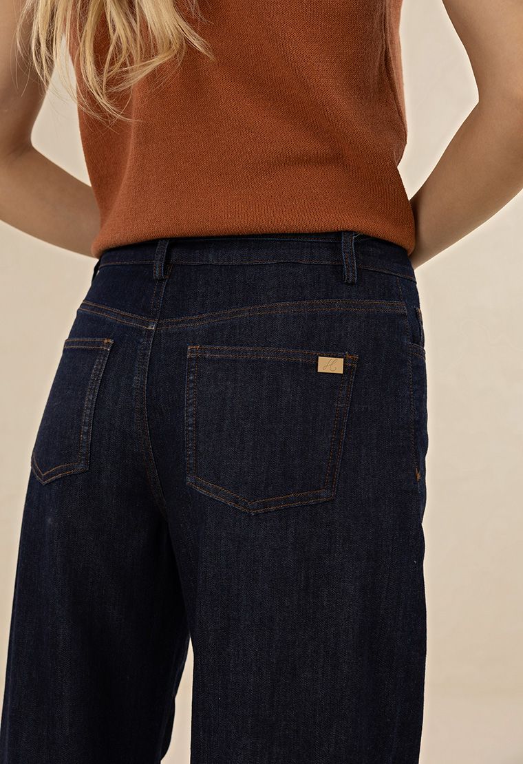 Humidity Ivy Barrel Jean | Dark Blue