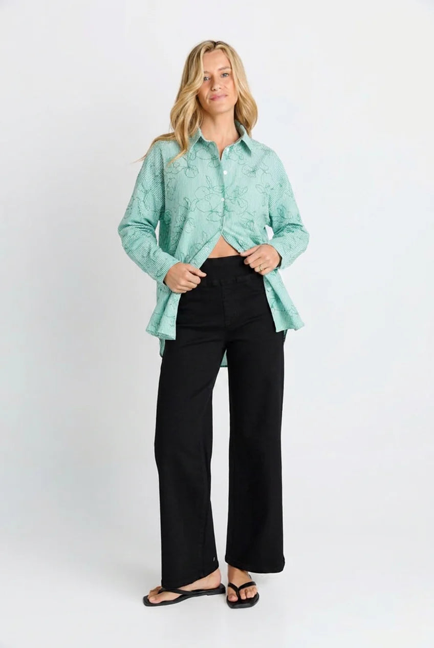 Betty Basics Straight Stretch Jean | Black