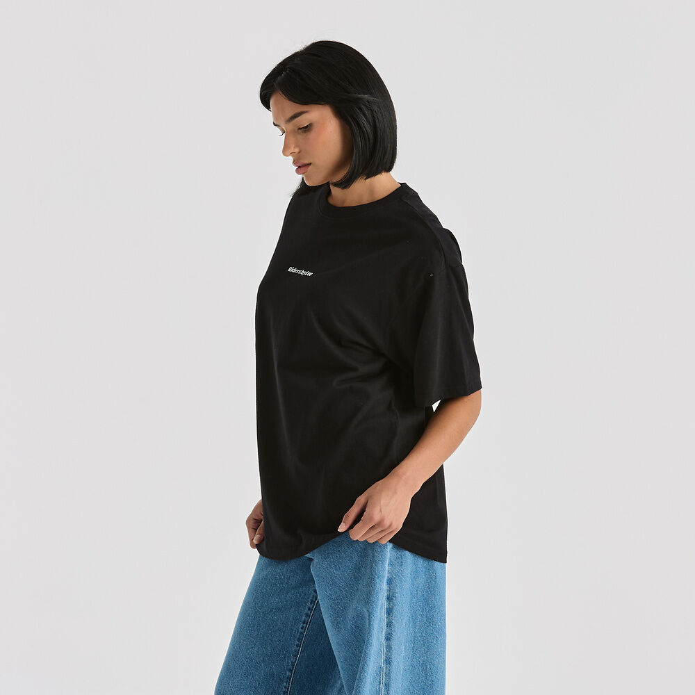 RIDERS ESSENTIAL SLOUCH TEE BLACK