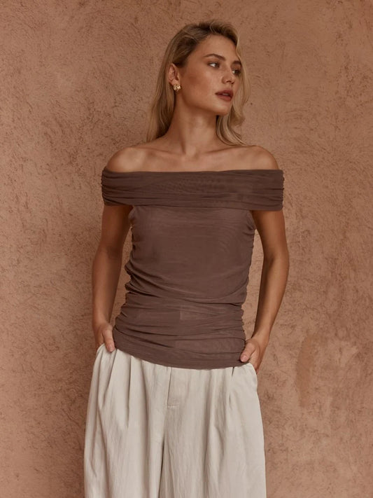 Sass Jordan Off Shoulder Top | Chocolate