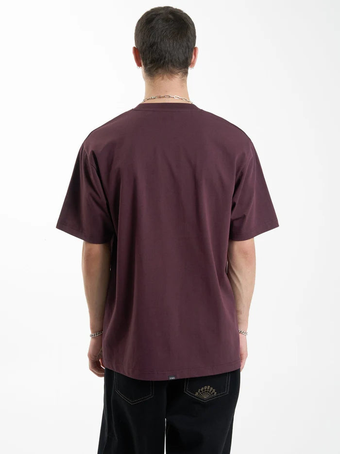 THRILLS UNION OVERSIZE FIT POCKET TEE WINE